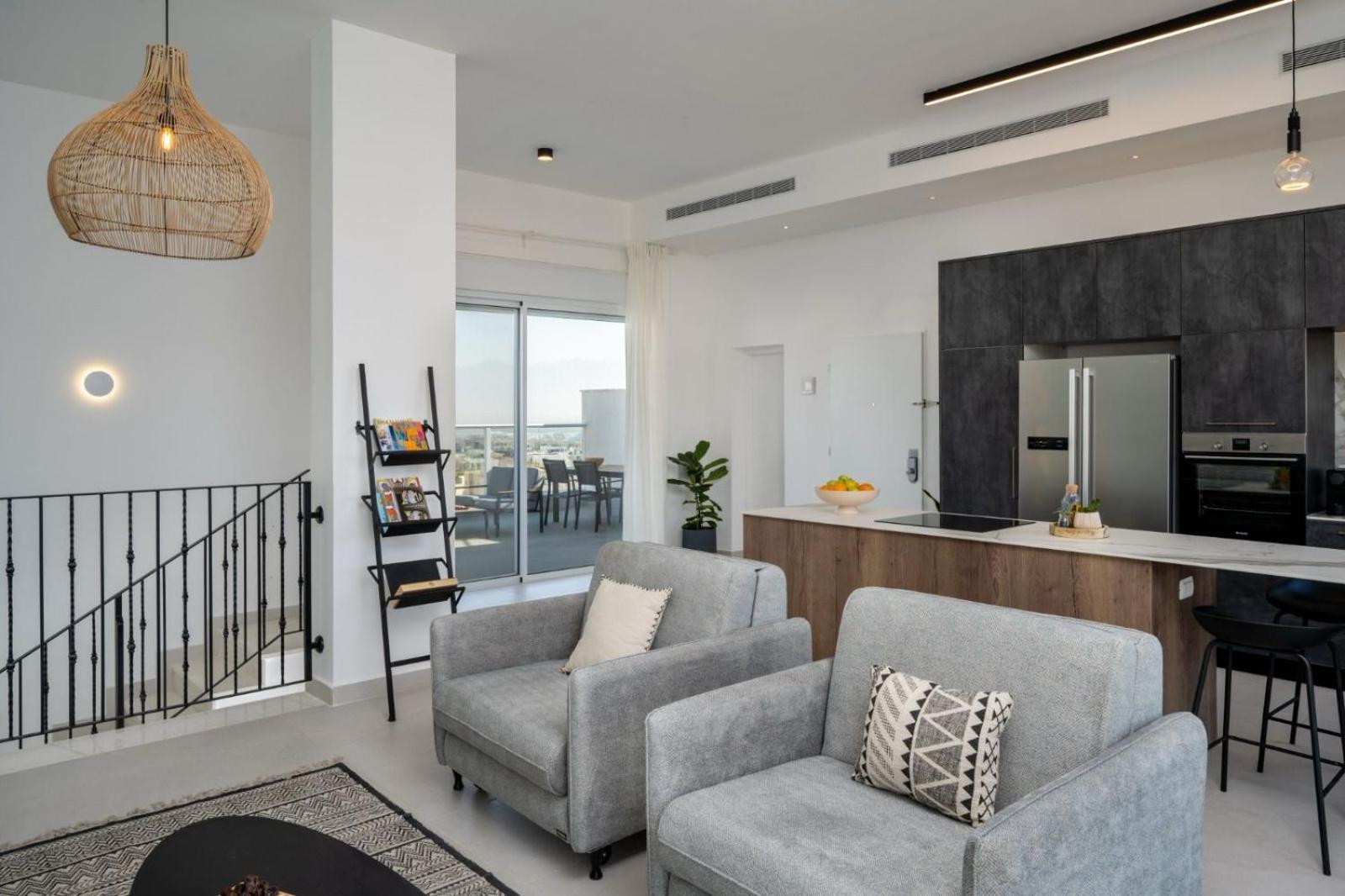 Mountain And Sea View - Penthouse With Private Pool Διαμέρισμα Ελάτ Εξωτερικό φωτογραφία